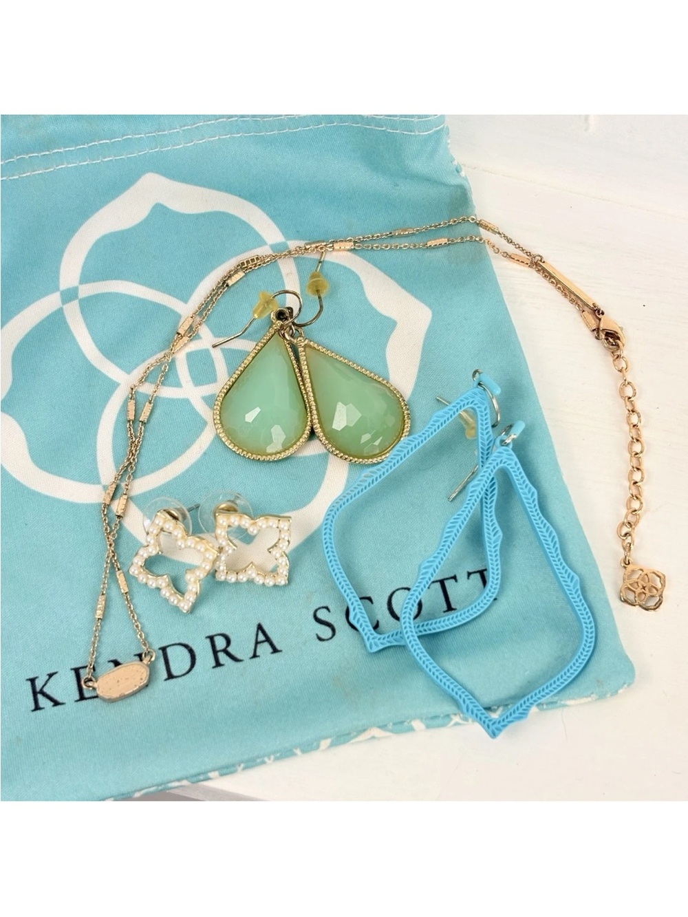 Kendra Scott Jewelry Bundle Earrings Necklace Green Chalcedony Teardrop Pearl